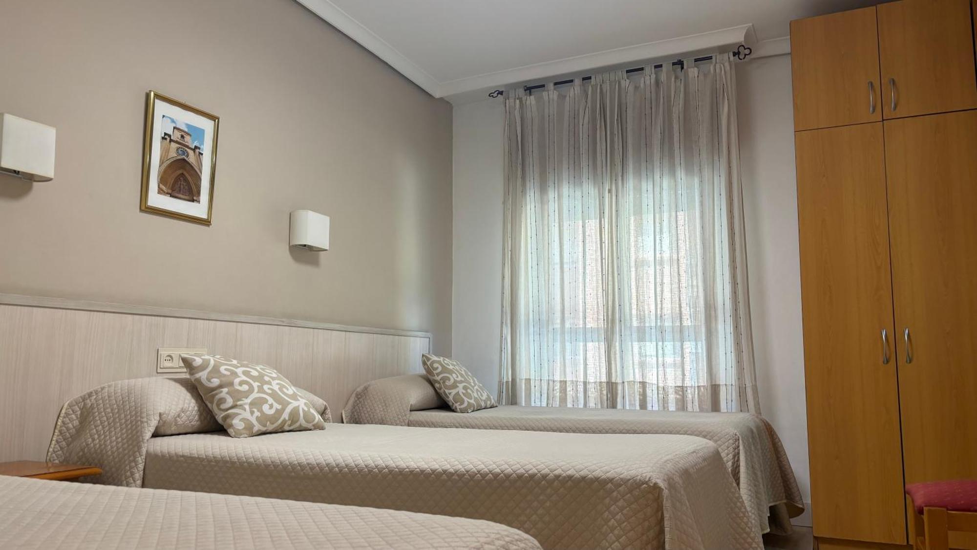Hostal Atienzar 알바세테 외부 사진