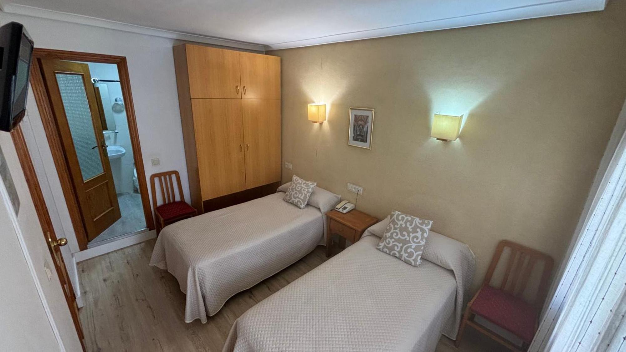 Hostal Atienzar 알바세테 외부 사진