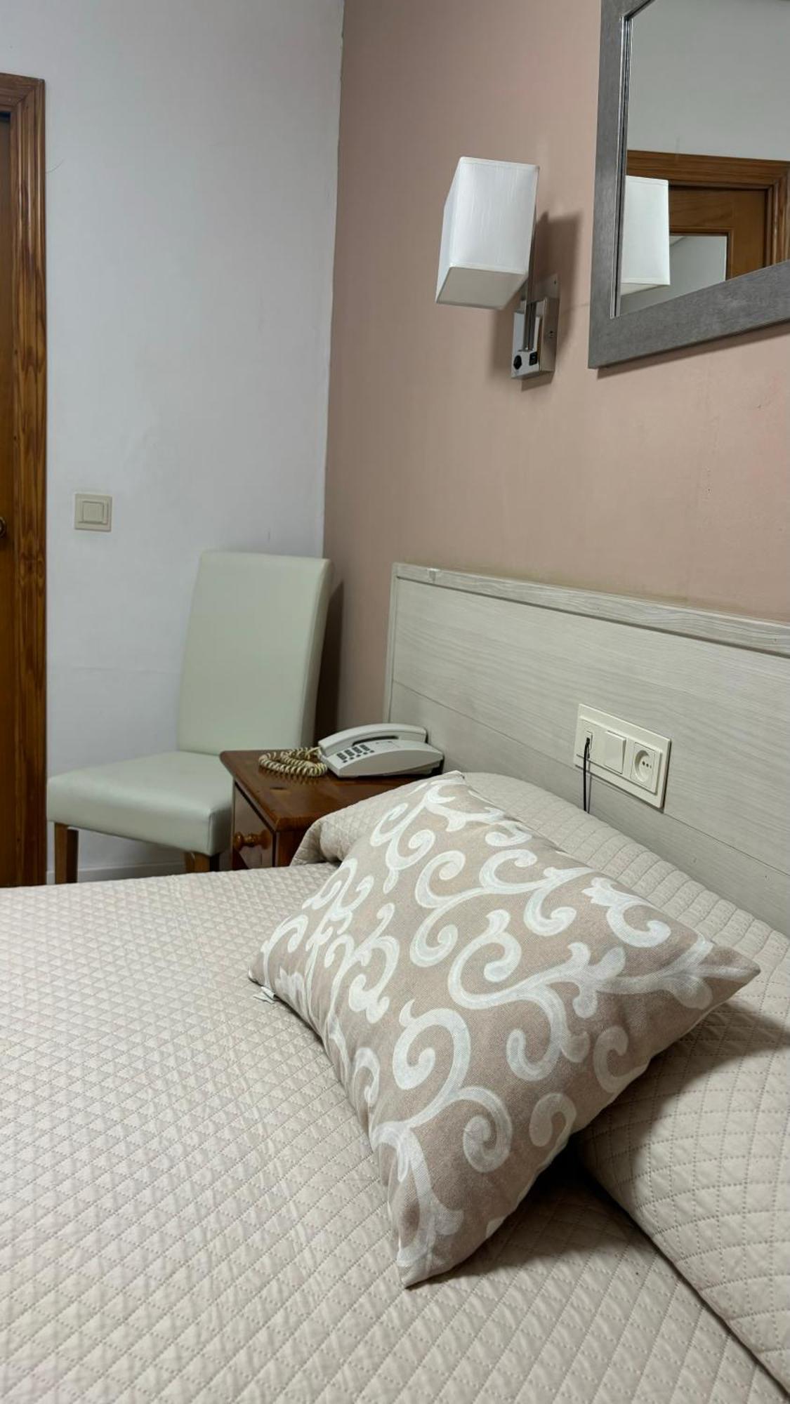 Hostal Atienzar 알바세테 외부 사진
