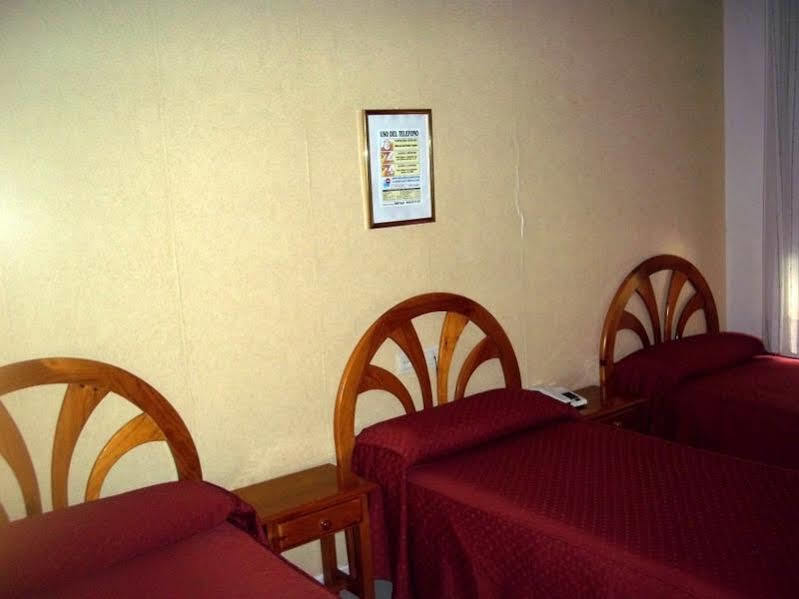 Hostal Atienzar 알바세테 외부 사진